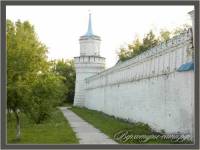 Восточная стена Свято-Николаевского монастыря
